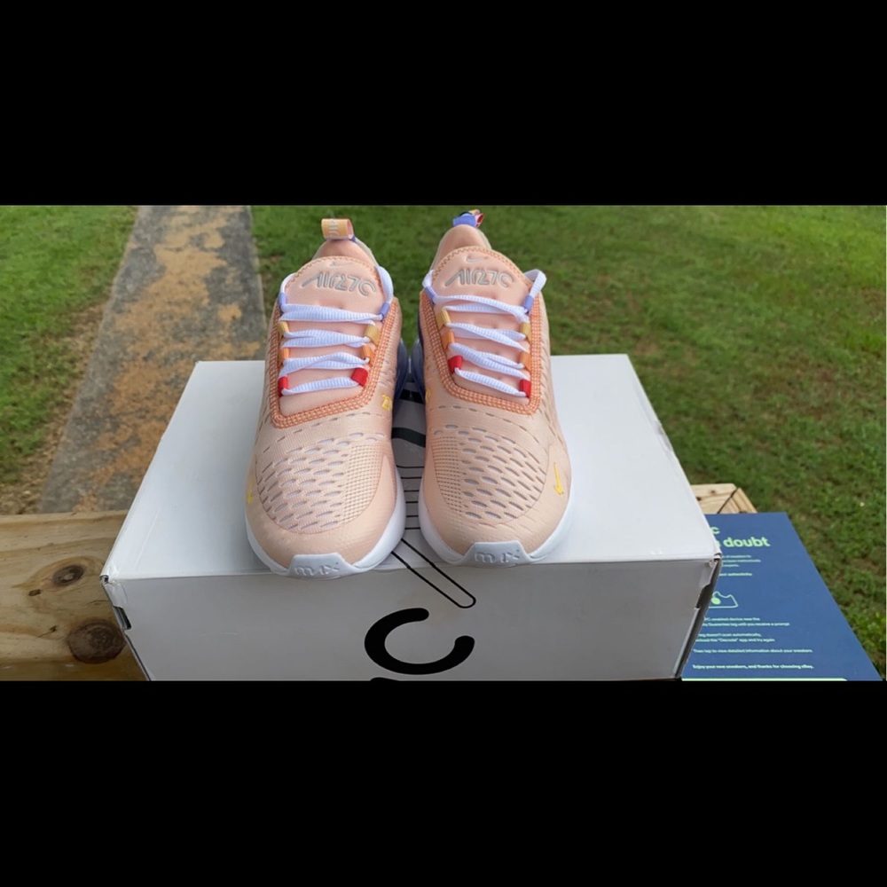 COPY - Nike Air Max 270. - Picture 2 of 5